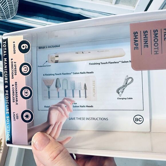 Finishing Touch Flawless Salon Nails Pedicure Manicure Tool Rechargeable - Picture 8 of 8